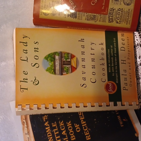 Cook books, Paula Deen, Fannie Farmer, Grandma's little Black book of Recipes - Picture 3 of 6